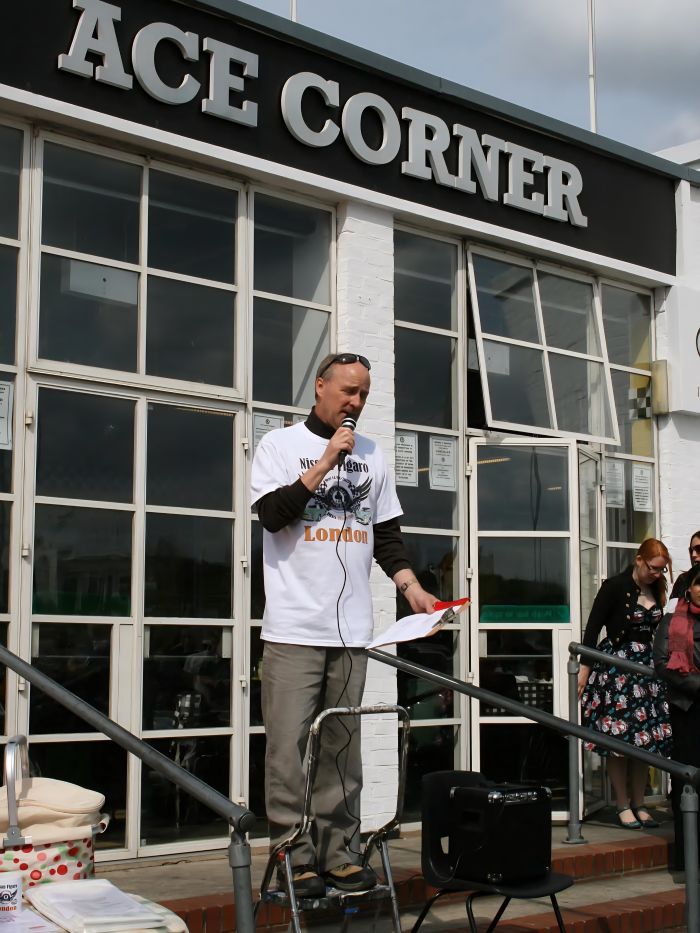 Image of 1.2012 04 Ace Cafe Kevin 700