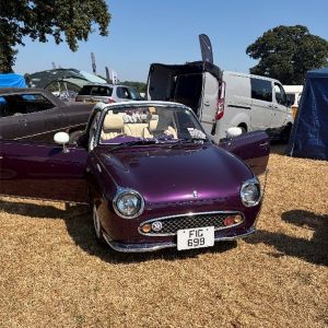Another custom coloured Figaro at the event